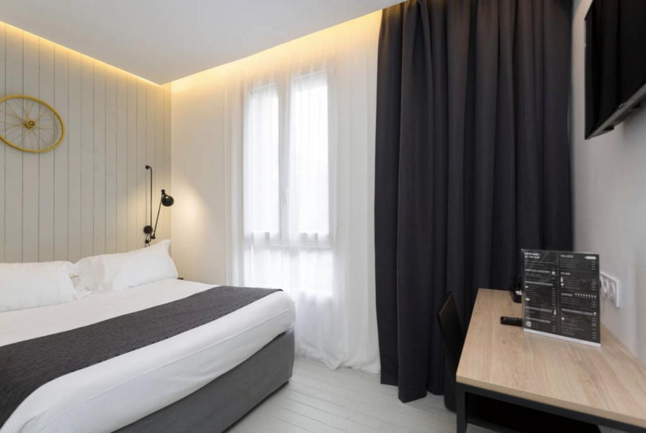 Atypik Hotel Clichy Dış mekan fotoğraf
