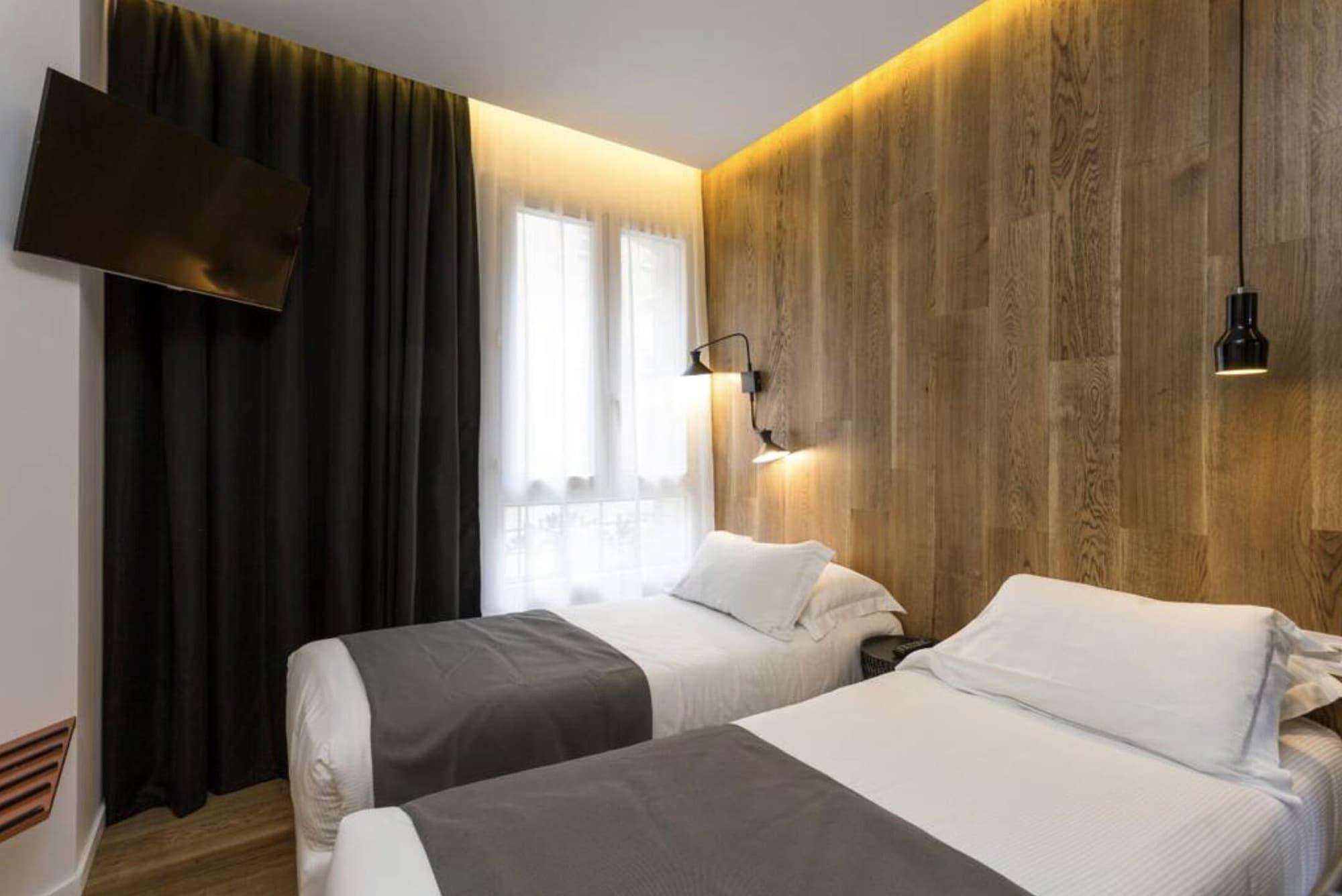 Atypik Hotel Clichy Dış mekan fotoğraf