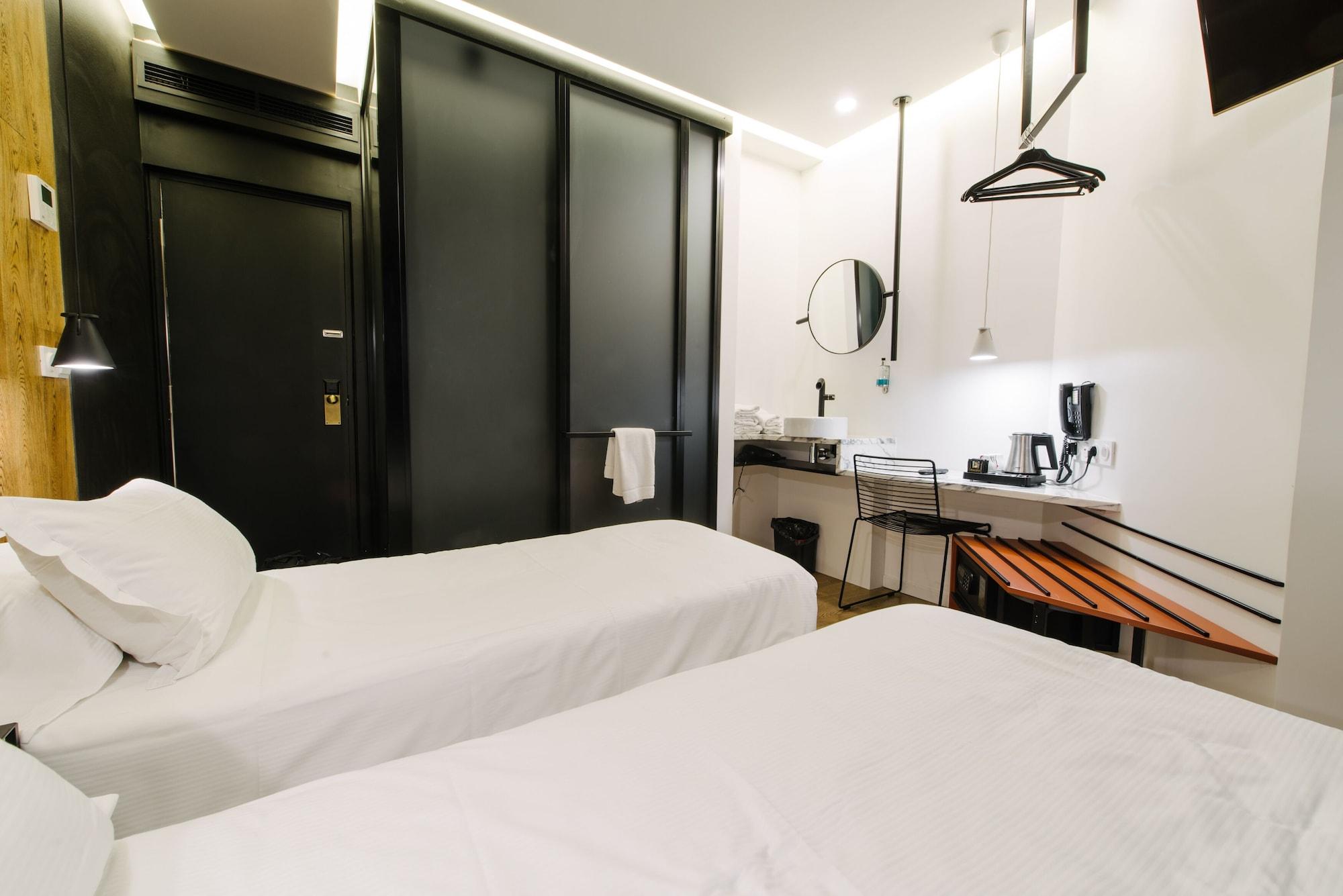 Atypik Hotel Clichy Dış mekan fotoğraf